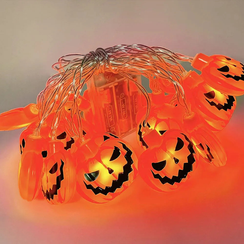 Dekoracyjne Lampki LED Halloween – Dynia, Duch, Pajęczyna – Latarnie na Zewnątrz i do Domu